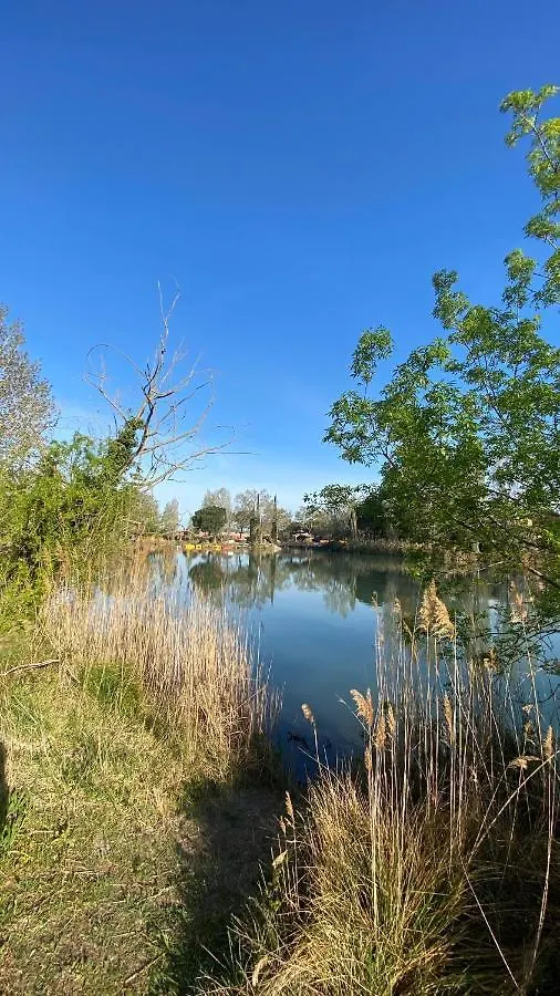 Joli Appartement 27M2 Oasis Provencale En Village Vacances En Camargue Arles France