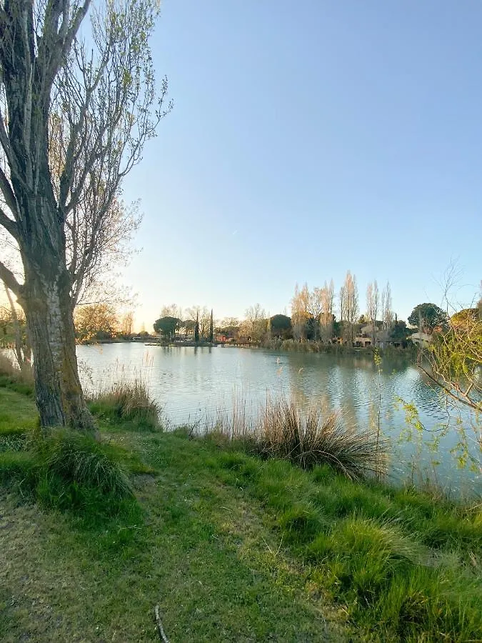 Joli Appartement 27M2 Oasis Provencale En Village Vacances En Camargue Arles
