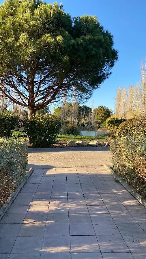 Joli Appartement 27M2 Oasis Provencale En Village Vacances En Camargue Arles 0*,
