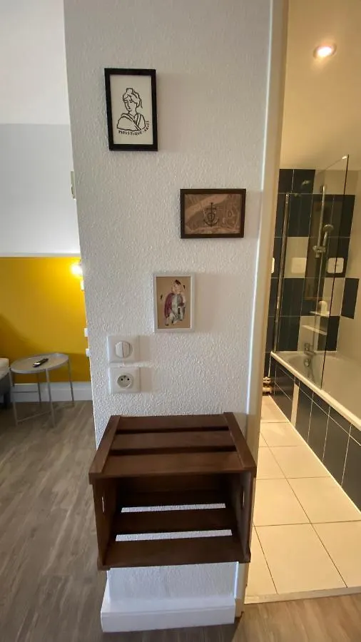 Joli Appartement 27M2 Oasis Provencale En Village Vacances En Camargue Arles