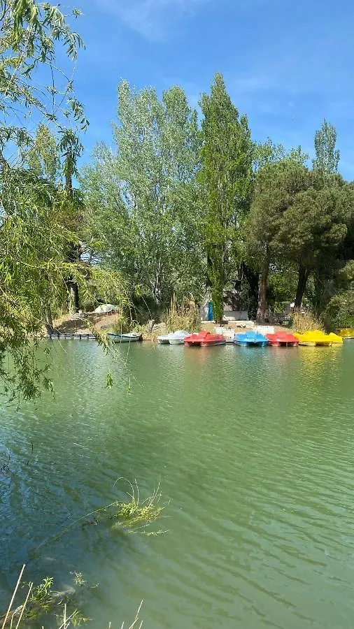 Joli Appartement 27M2 Oasis Provencale En Village Vacances En Camargue Arles France