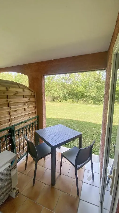 Joli Appartement 27M2 Oasis Provencale En Village Vacances En Camargue Arles 0*,  France