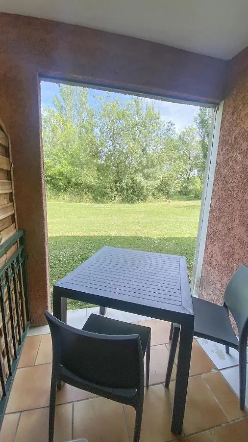 Joli Appartement 27M2 Oasis Provencale En Village Vacances En Camargue Arles